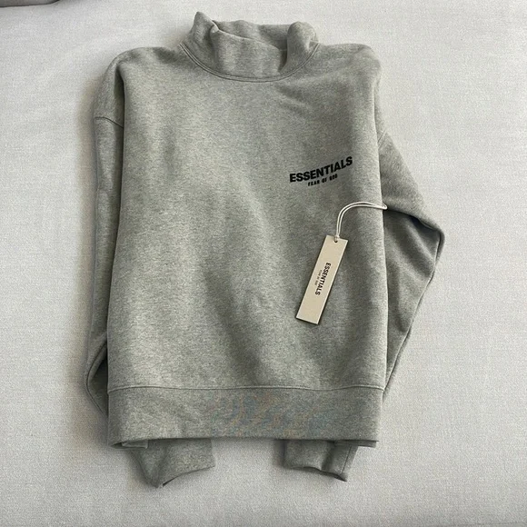 FEAR OF GOD ESSENTIALS SWEATSHIRT (UNISEX) - Picture 1 of 7